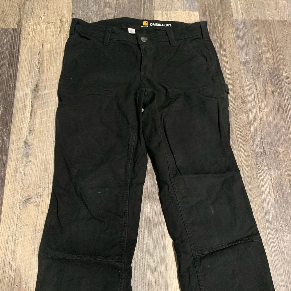 Women’s Carhartt black pants size 6 short